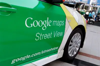 Google deberá pagar millonaria indemnización a un policía argentino que apareció desnudo en Street View
