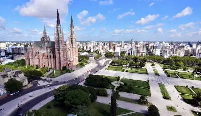 ¿Se anticipa una ola de calor en Argentina? El SMN advierte un “mini verano”