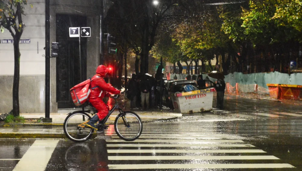 Alerta amarillo en La Plata y la región por la llegada de tormentas y fuertes ráfagas de viento