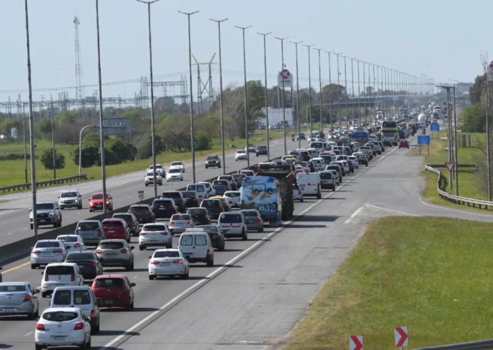 Autopista La Plata-Buenos Aires: anuncian la construcción de un cuarto carril