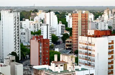 El turismo en La Plata continúa su recuperación con el fuerte impulso de los alquileres temporarios