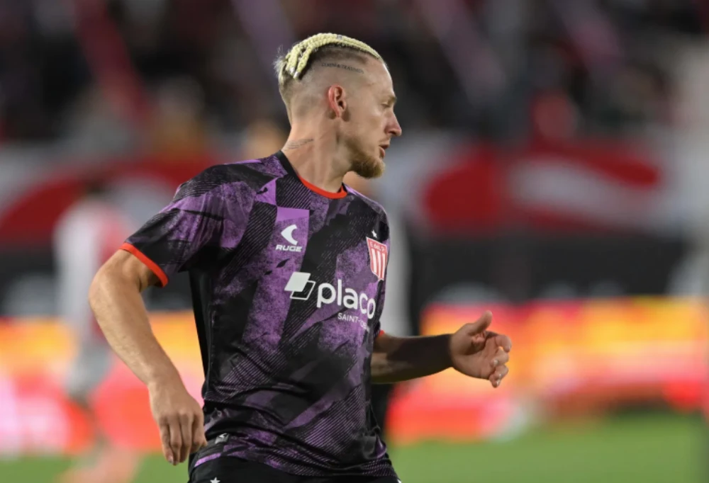 River se bajó de la pelea por Santiago Ascacíbar y su futuro sigue siendo una incógnita