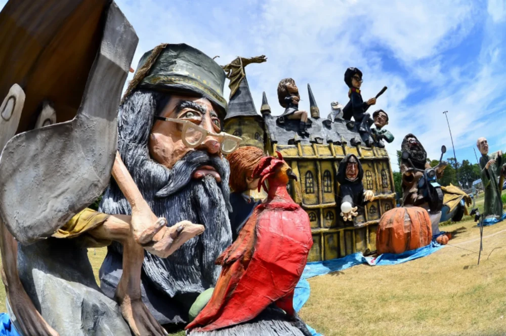 Abrió la inscripción para la quema de los muñecos de fin de año en La Plata: ¿cómo inscribirse?