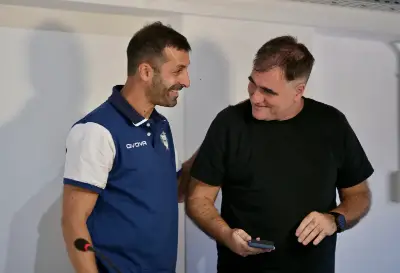 "Vamos por 4 o 5 refuerzos": el categórico mensaje de Carlos Anacleto tras confirmar a Fernando Zaniratto