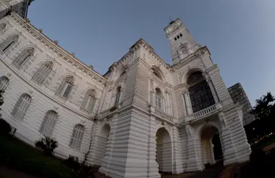 Anuncian un 10% de aumento para los empleados municipales