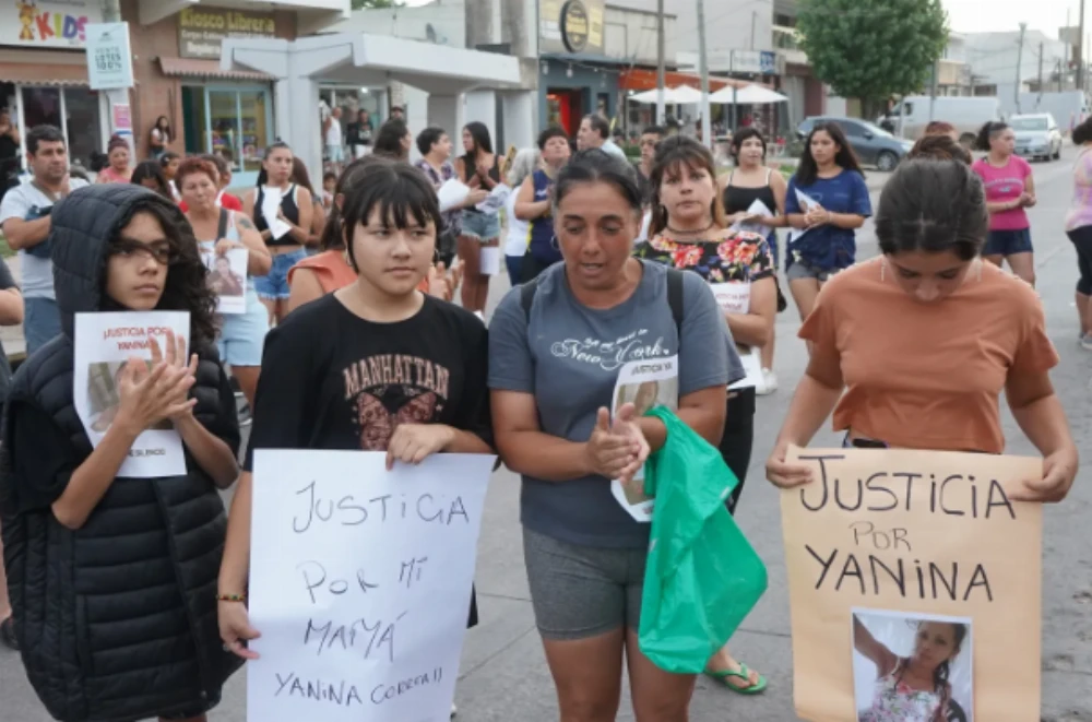 Con un fuerte reclamo de justicia, la familia de Yanina Correa marchó y pidió que su muerte no quede impune