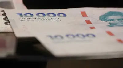 Retiró $21 millones de un banco de La Plata para comprar un auto, pero lo emboscaron y le robaron todo