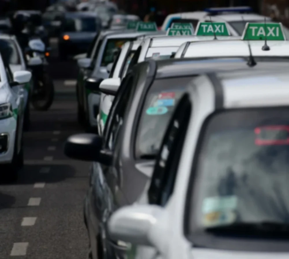 El Concejo Deliberante aprobó el aumento de la tarifa de taxis en La Plata