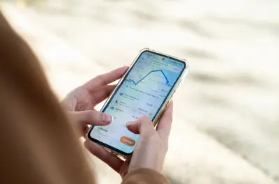 Taxistas de La Plata presionan para que el Concejo Deliberante defina la legalidad de Uber, DiDi y Cabify