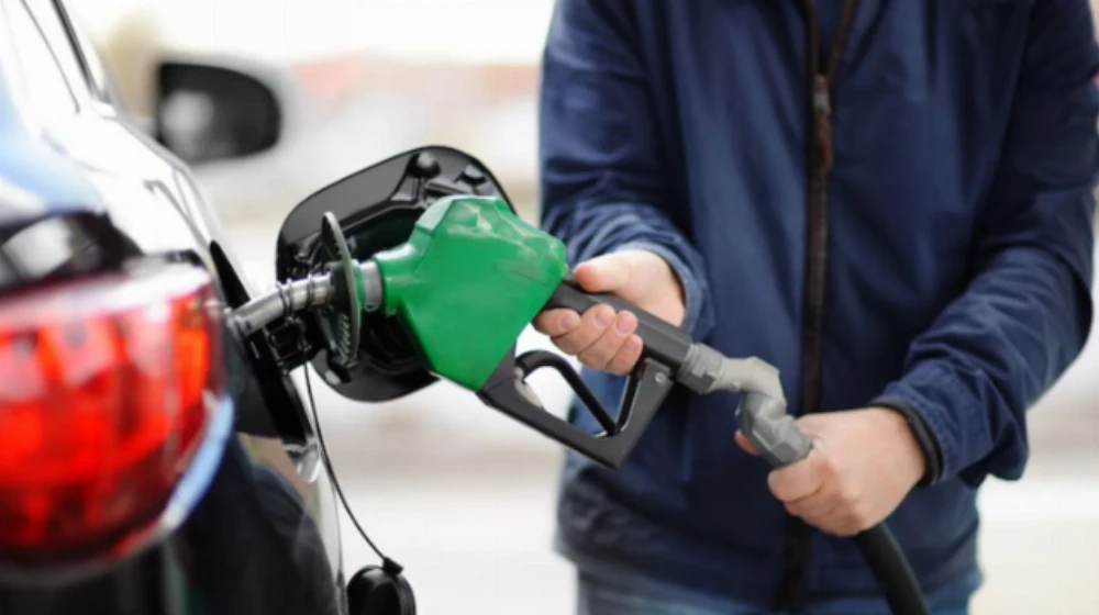 Naftas y gasoil suben hasta 5%