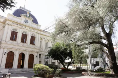 Cómo impactan los paros en los colegios de la UNLP