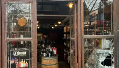 Entraron a robar a una whiskería: se llevaron seis botellas de Jack Daniel